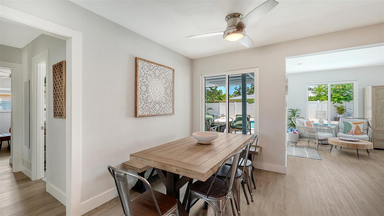 1302 MANGO AVE — photo 12