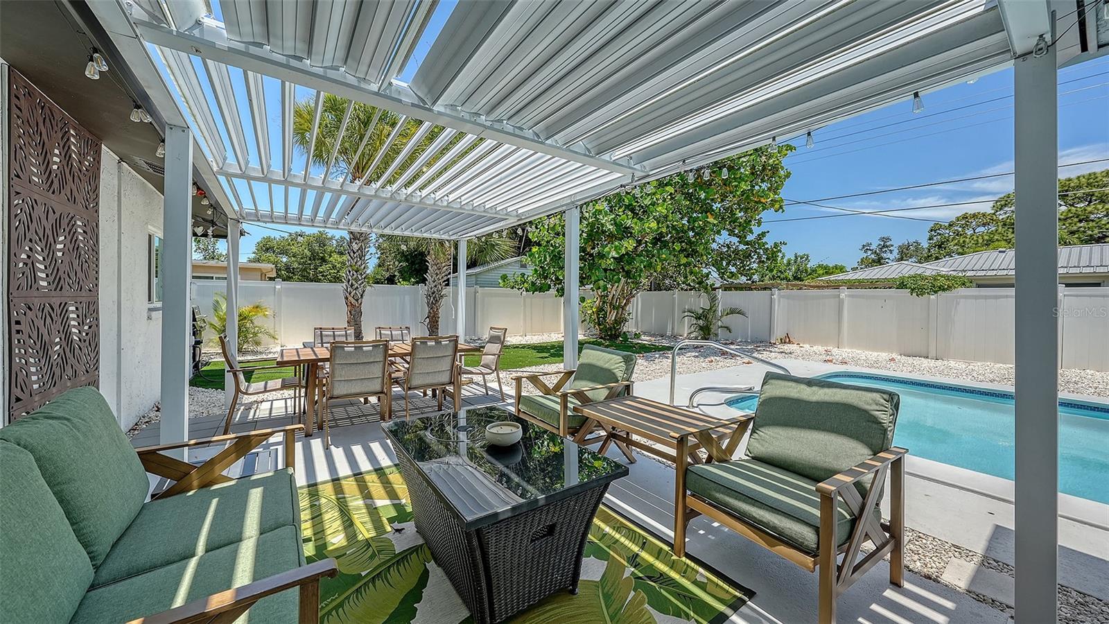 1302 MANGO AVE — photo 41
