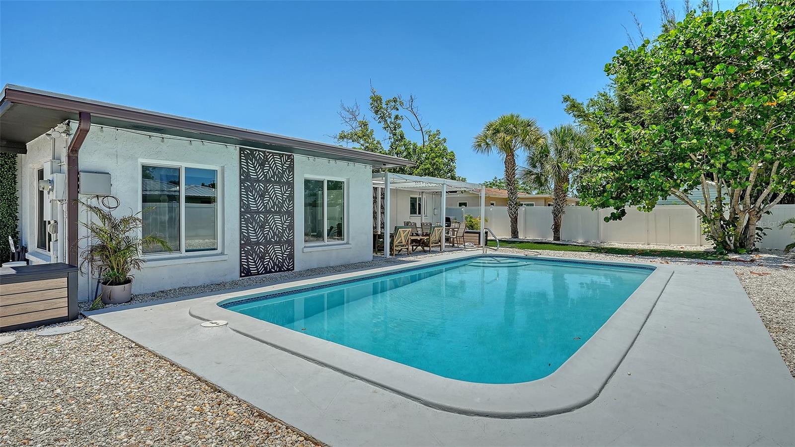 1302 MANGO AVE — photo 54