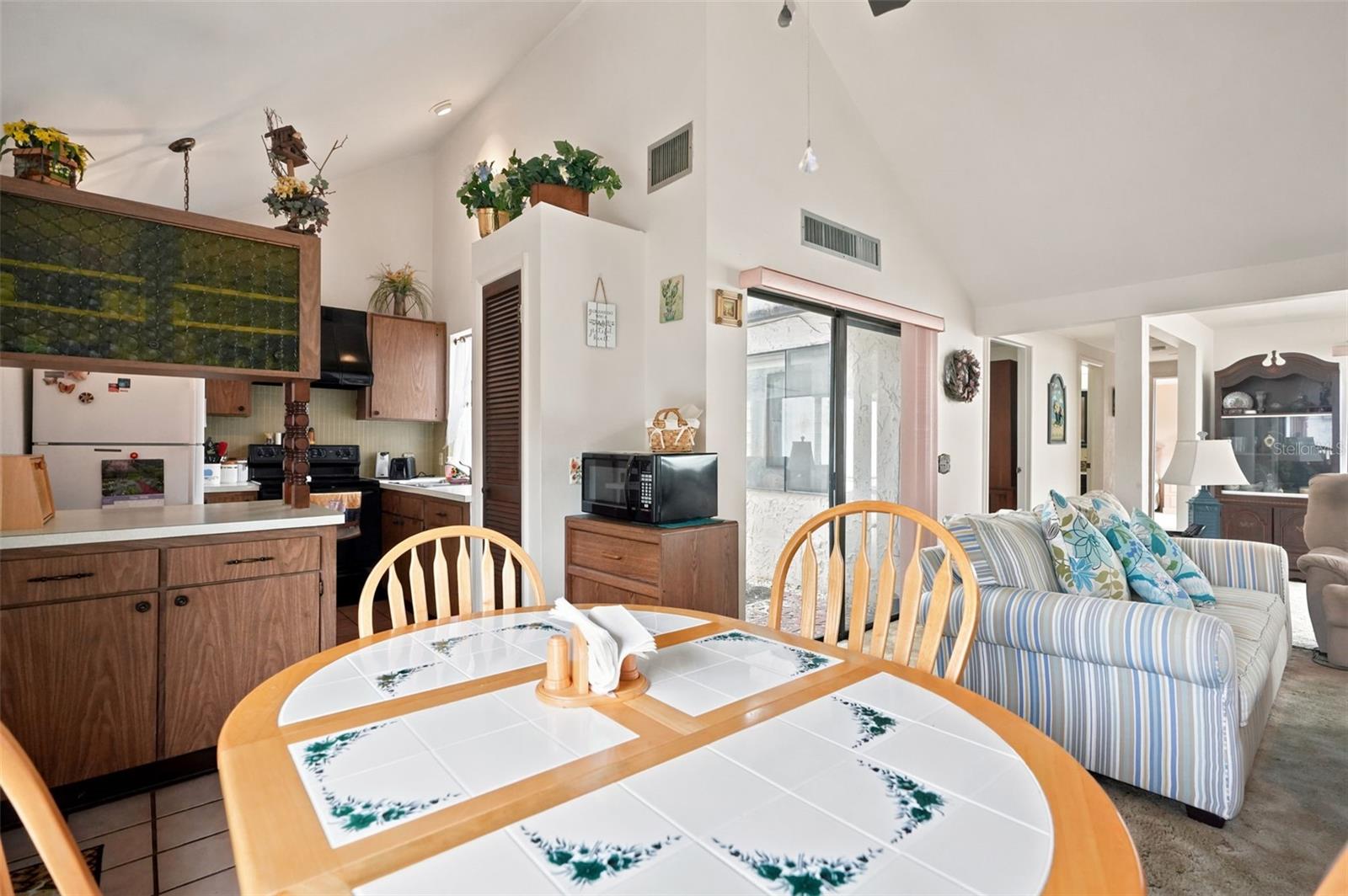 7835 FOX DEN ROW — photo 11