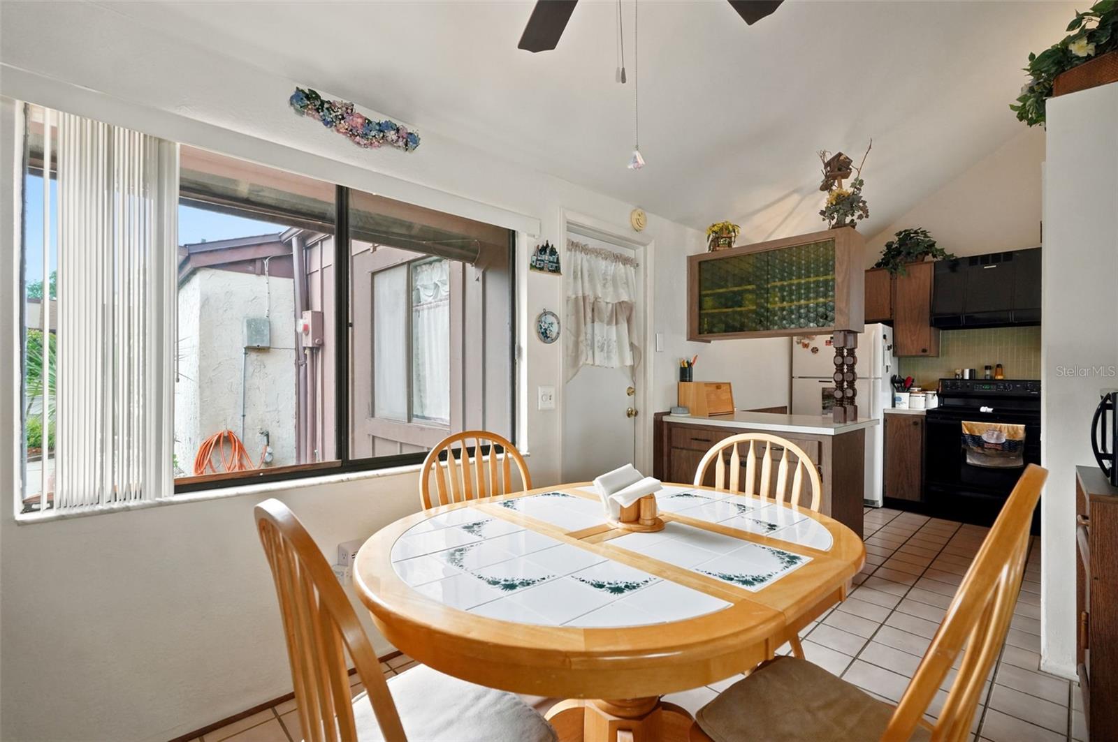 7835 FOX DEN ROW — photo 12