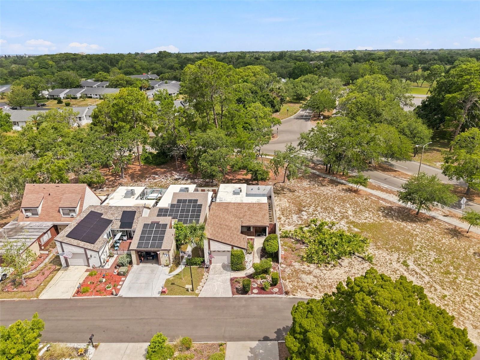 7835 FOX DEN ROW — photo 30