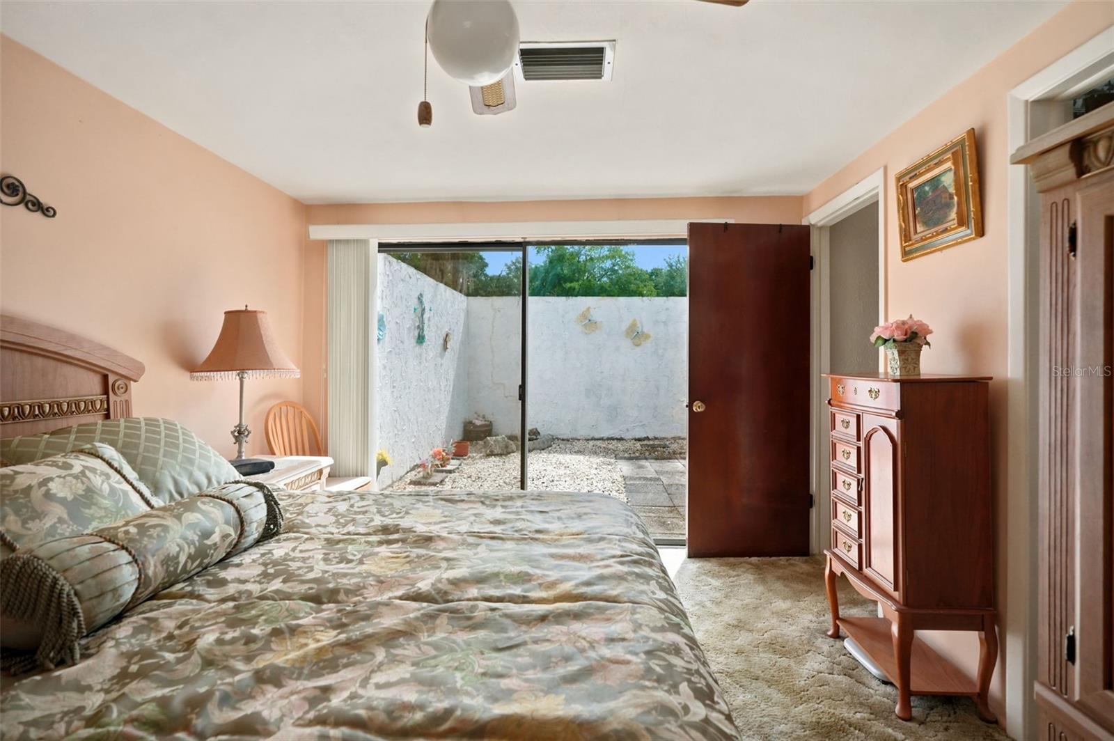 7835 FOX DEN ROW — photo 22