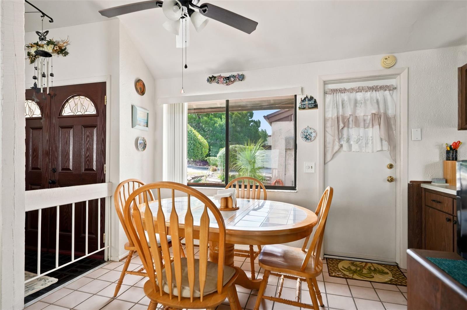 7835 FOX DEN ROW — photo 10