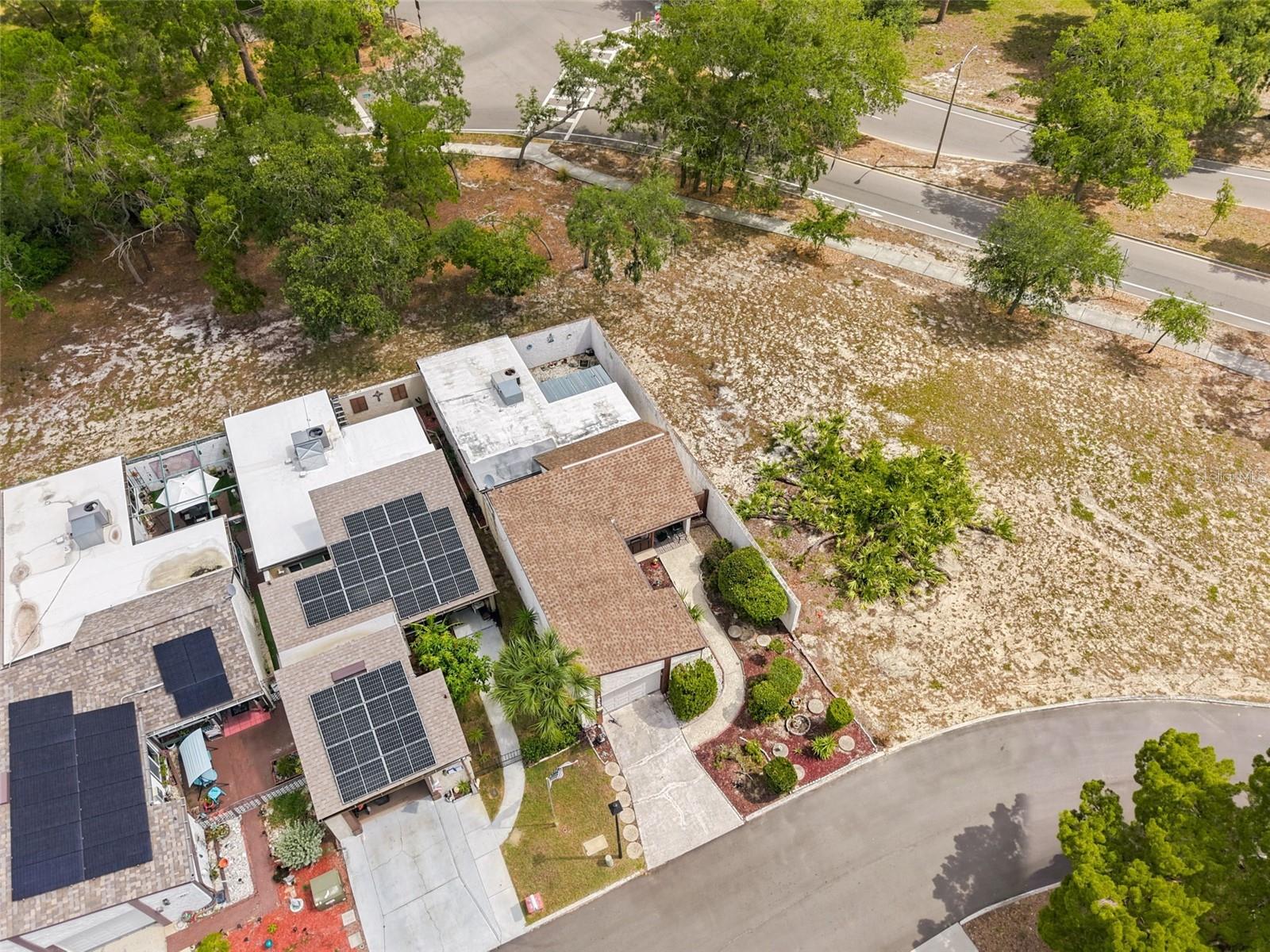 7835 FOX DEN ROW — photo 36