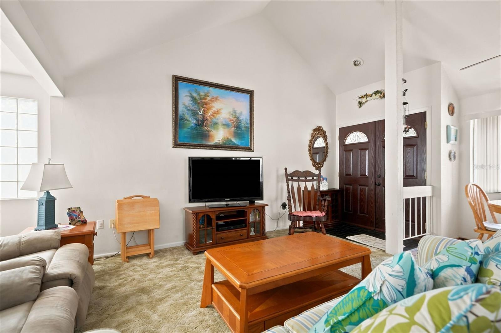 7835 FOX DEN ROW — photo 5