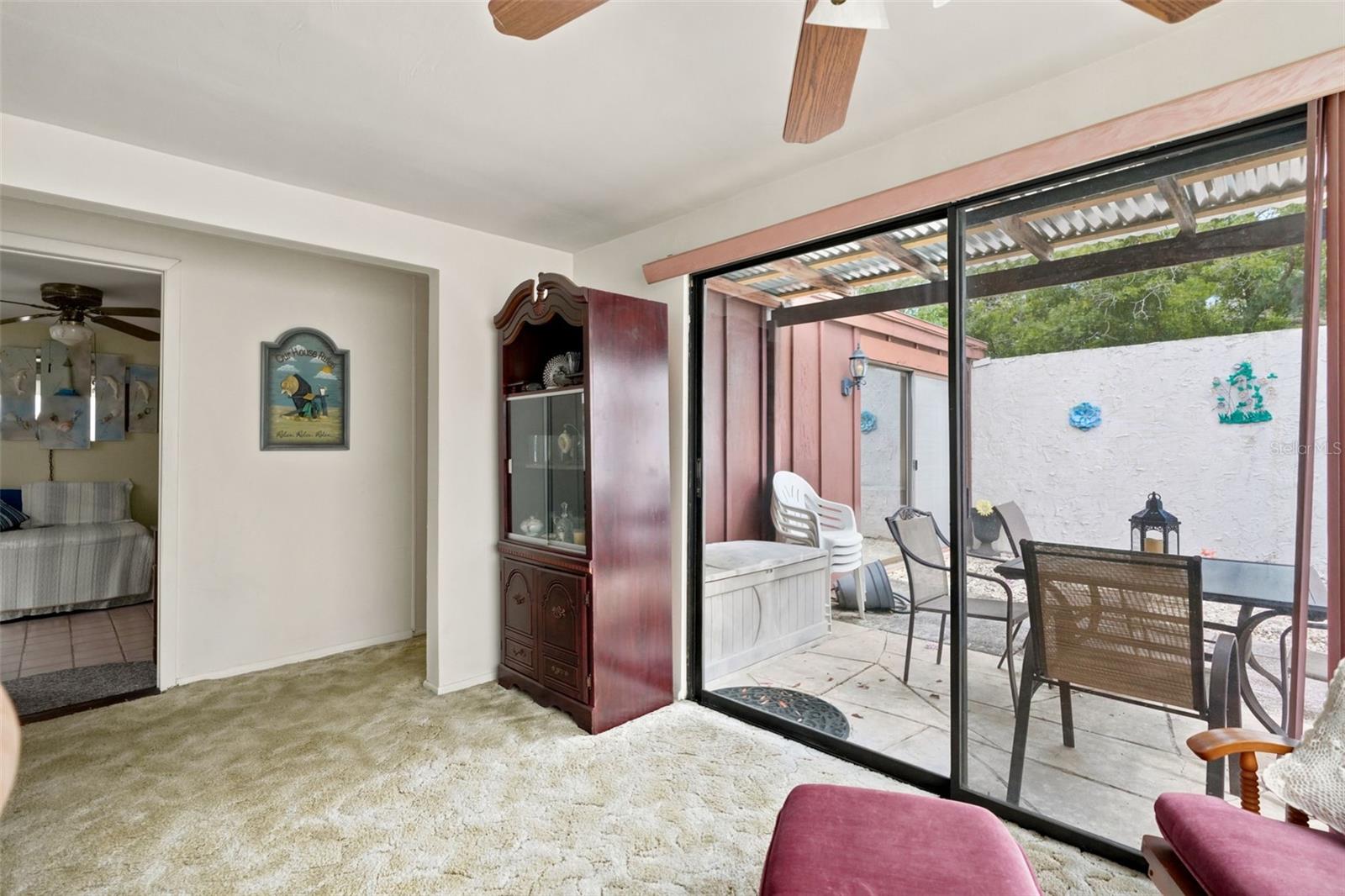 7835 FOX DEN ROW — photo 9