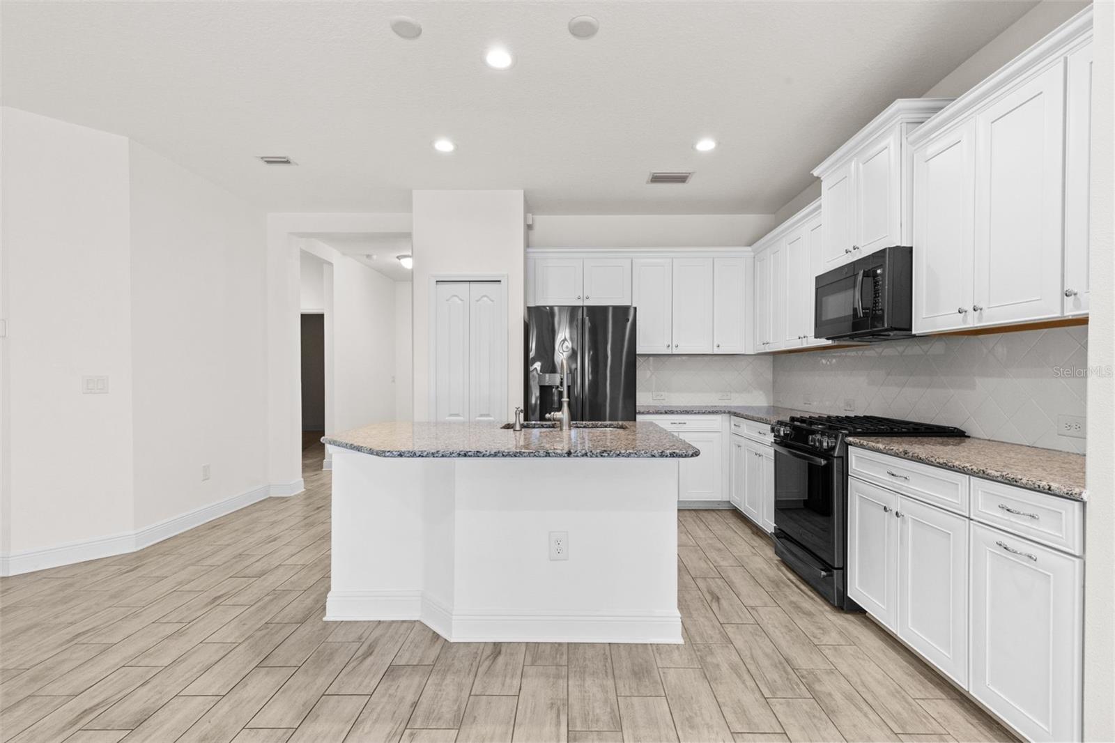 13506 CIRCA CROSSING DR — photo 43