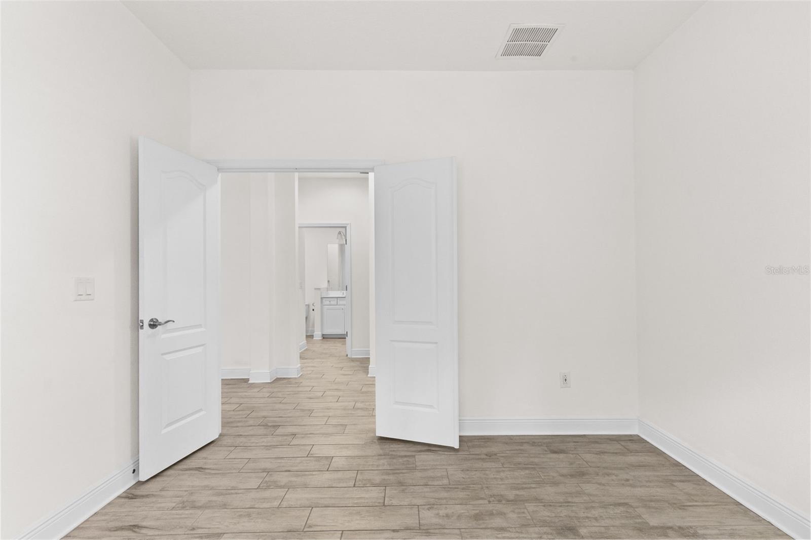 13506 CIRCA CROSSING DR — photo 52