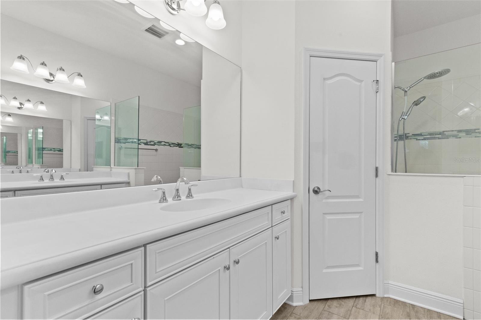 13506 CIRCA CROSSING DR — photo 32