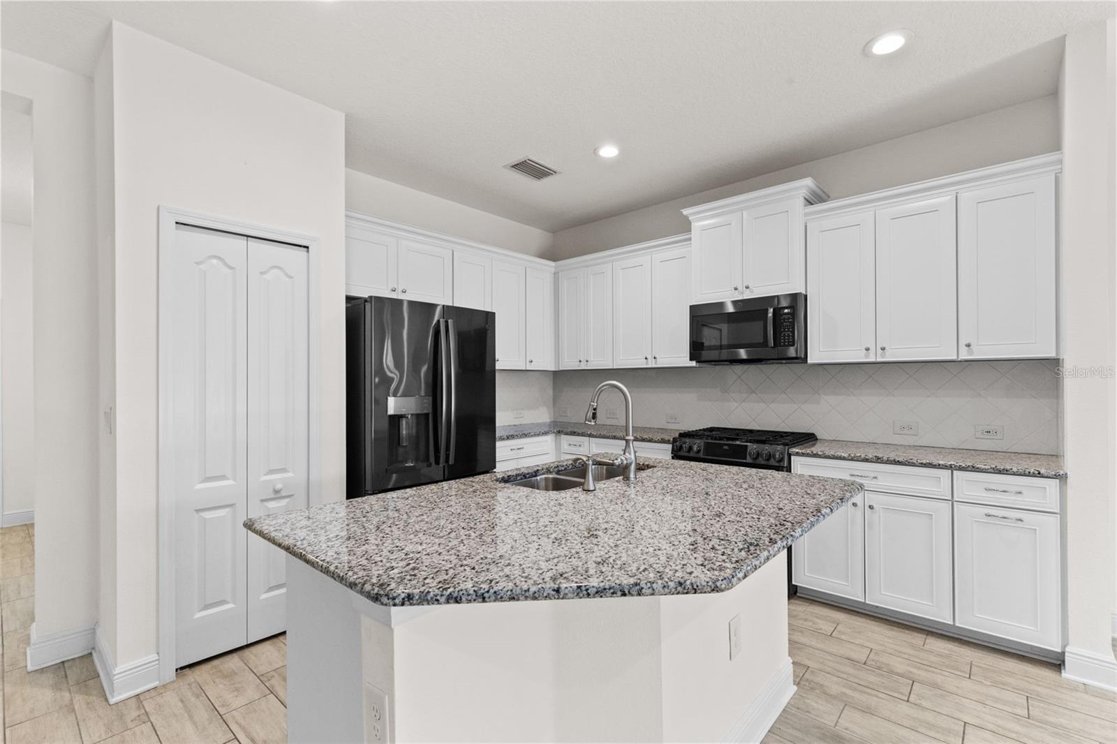 13506 CIRCA CROSSING DR — photo 45