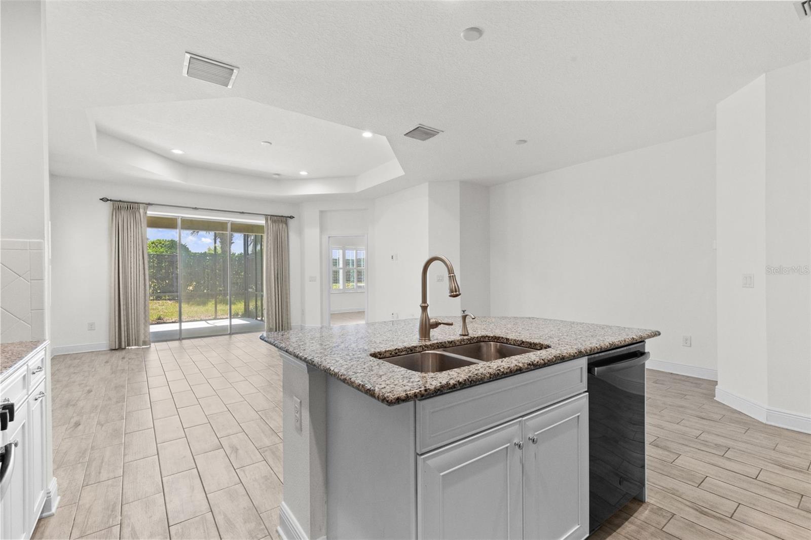 13506 CIRCA CROSSING DR — photo 41