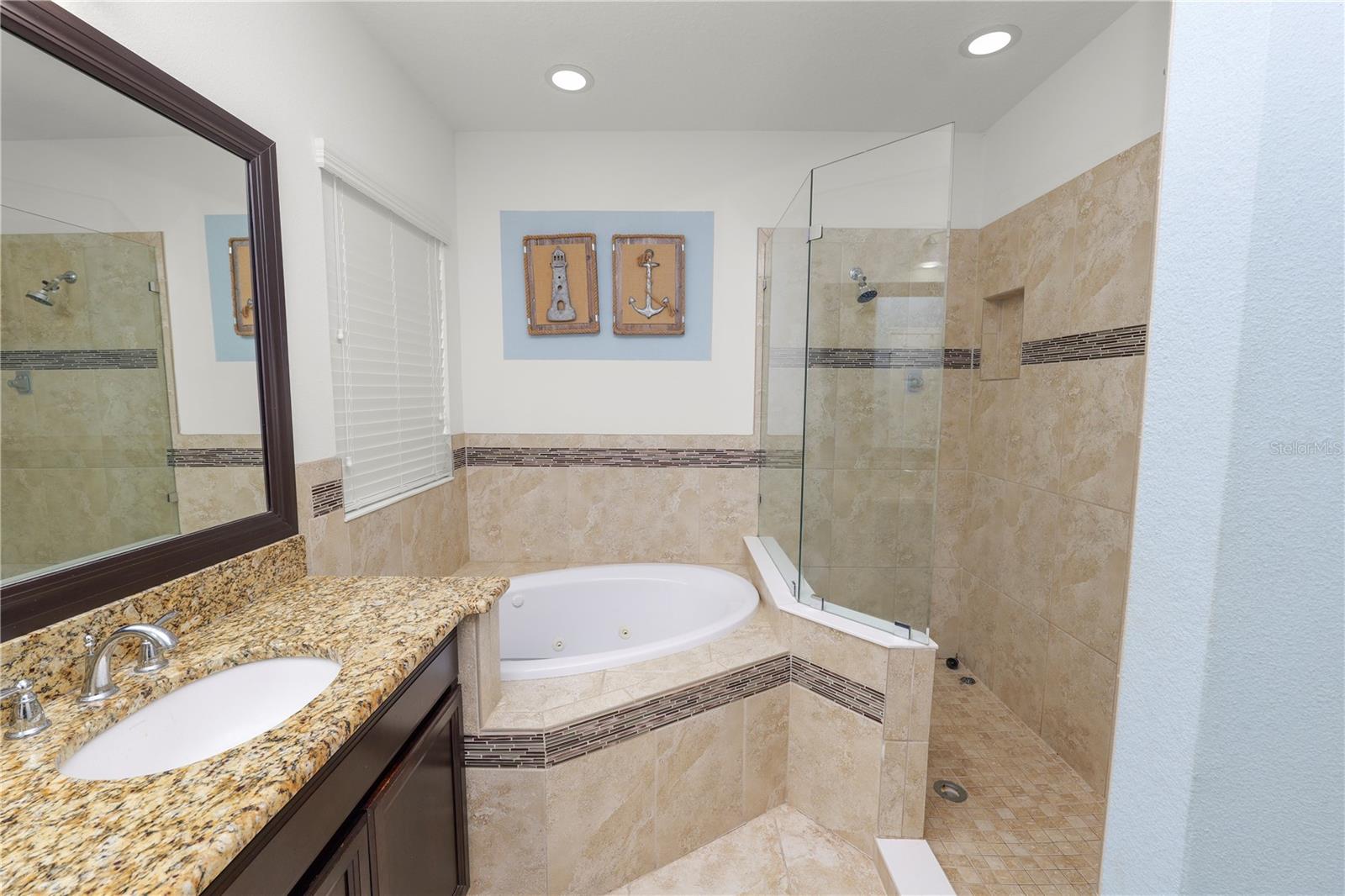 8775 SENTIERO DR — photo 19