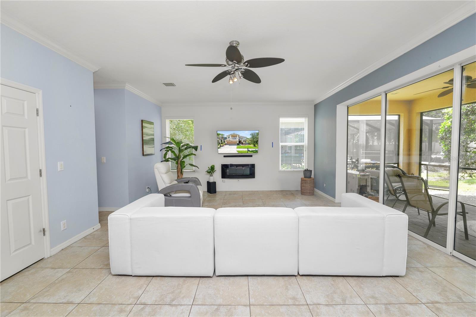 8775 SENTIERO DR — photo 23