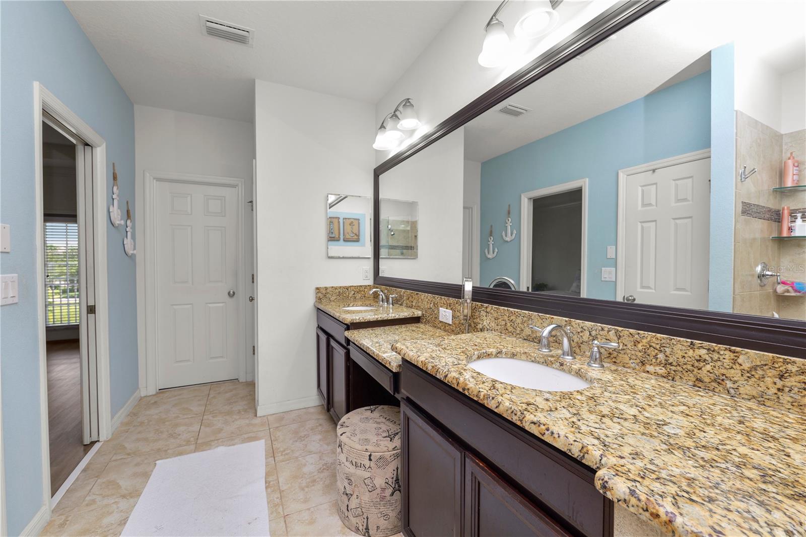 8775 SENTIERO DR — photo 16
