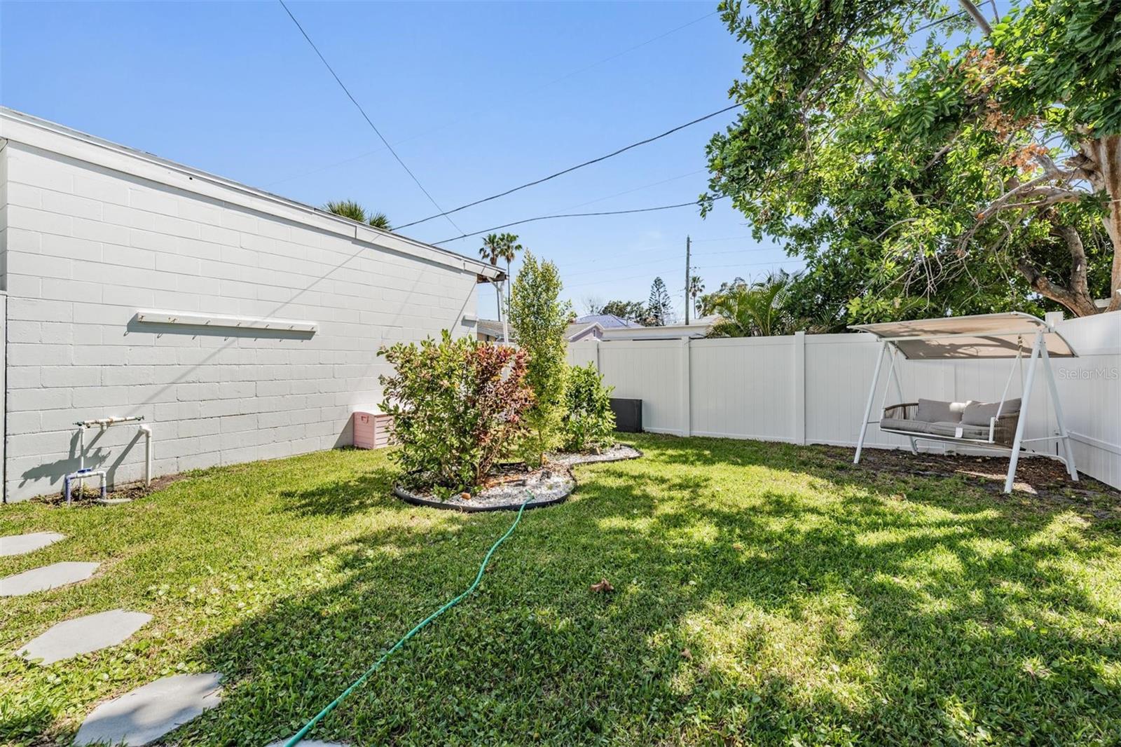 14060 MIRAMAR AVE — photo 24