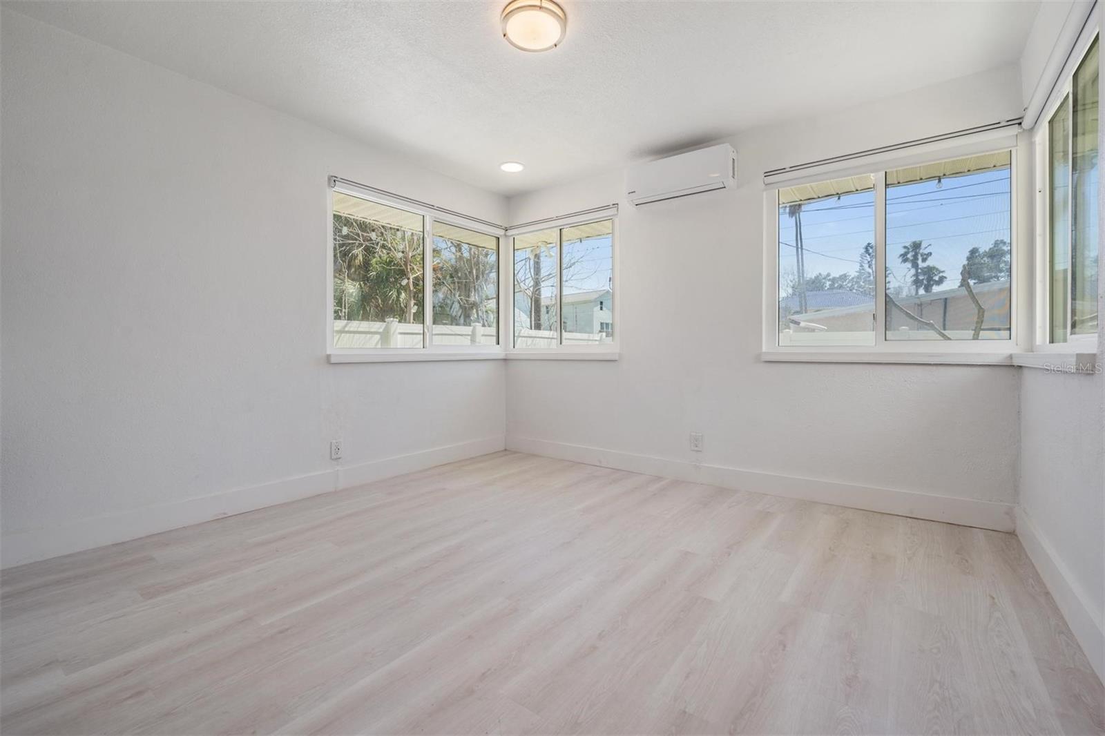 14060 MIRAMAR AVE — photo 37
