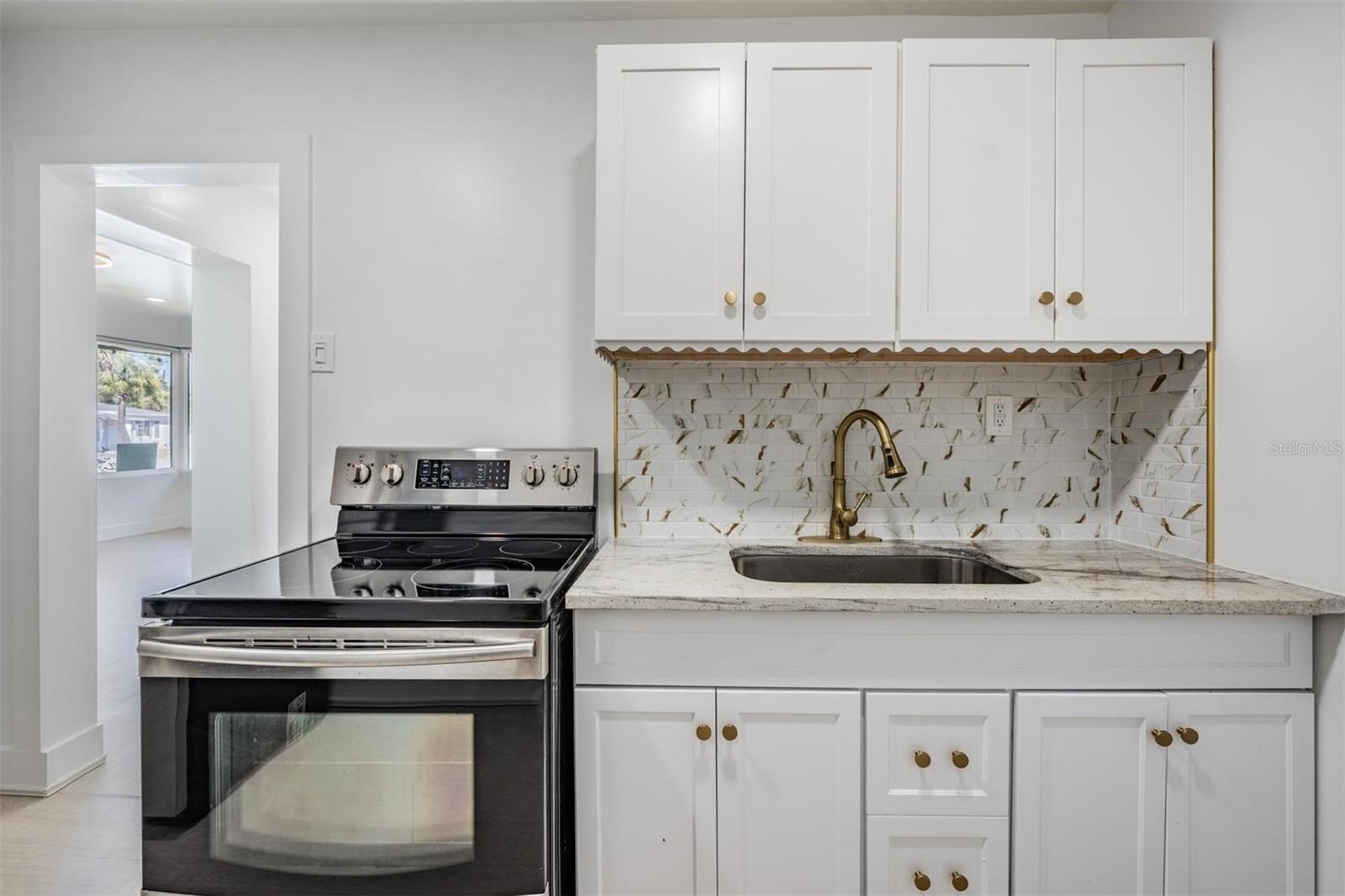 14060 MIRAMAR AVE — photo 31