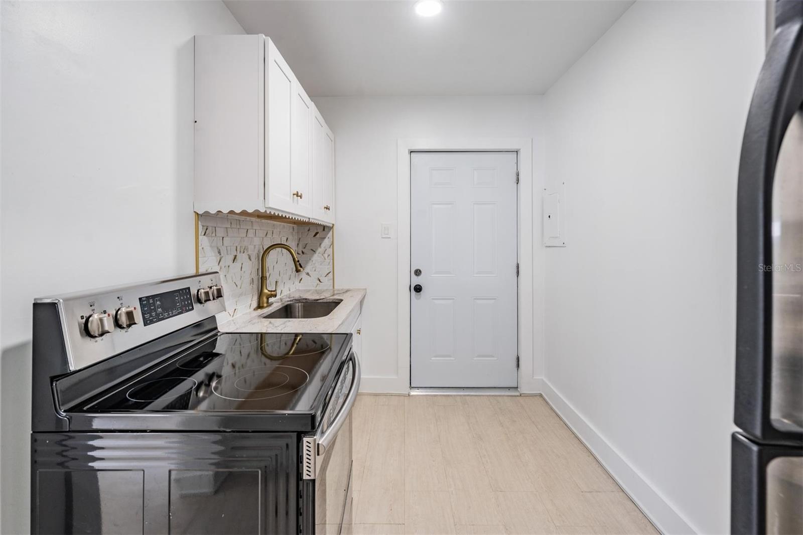 14060 MIRAMAR AVE — photo 30