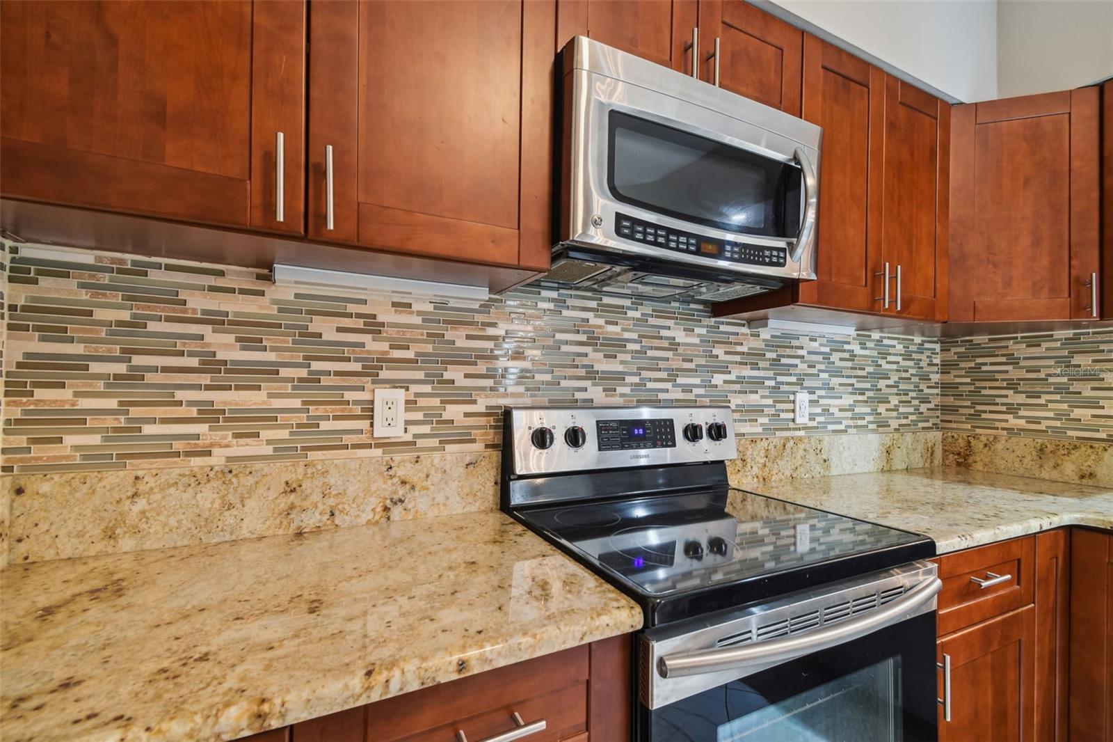 1201 BAY CLUB CIR — photo 46