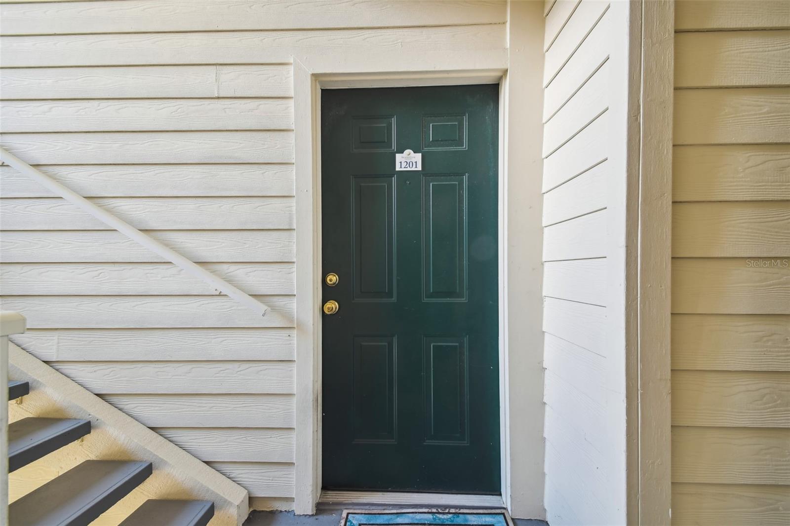 1201 BAY CLUB CIR — photo 2