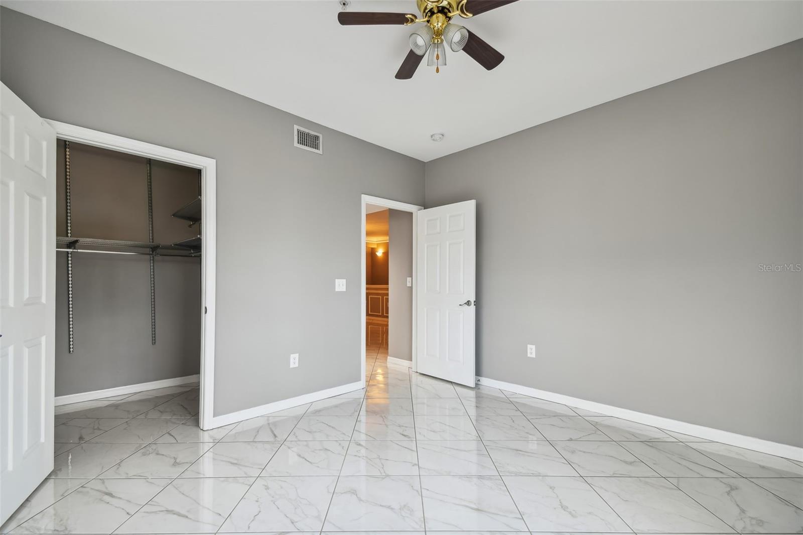1201 BAY CLUB CIR — photo 18