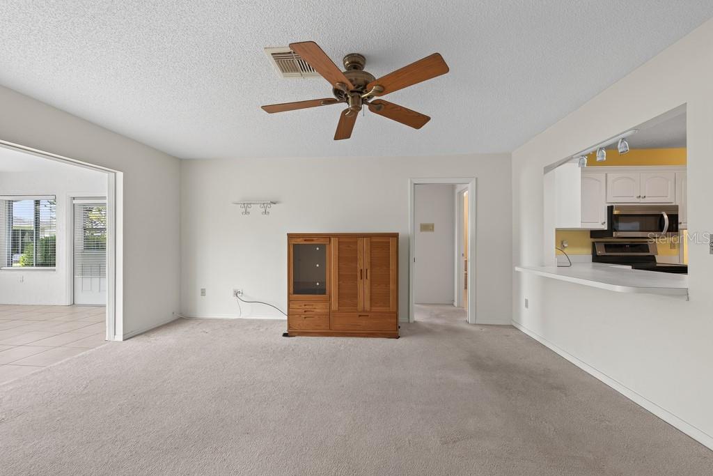 106 SILVERBELL CT — photo 12