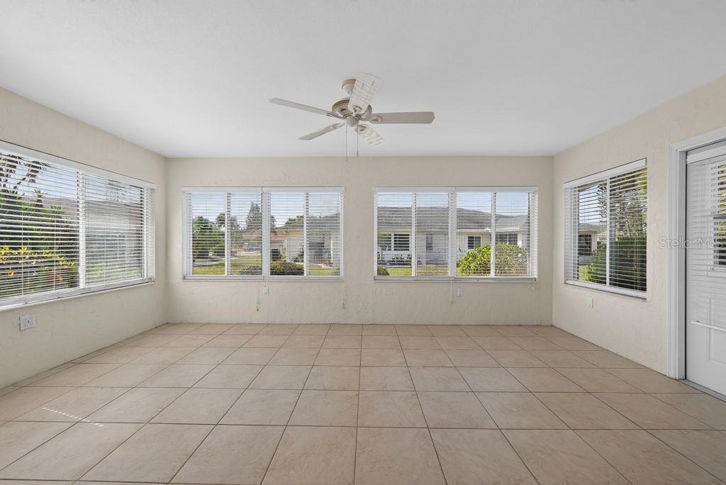 106 SILVERBELL CT — photo 24