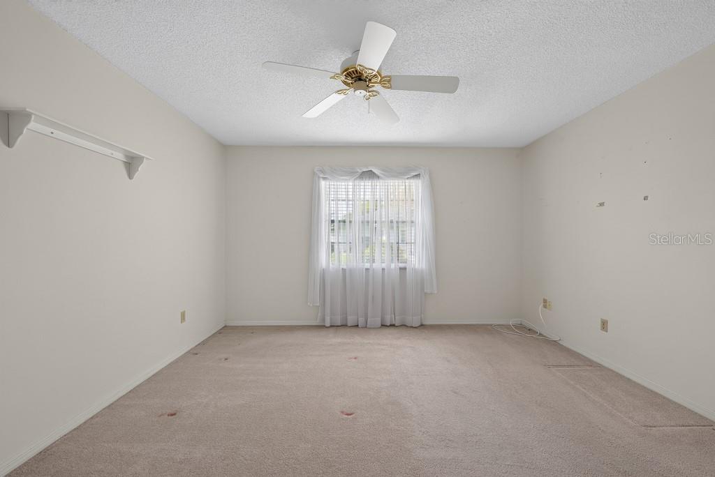 106 SILVERBELL CT — photo 29