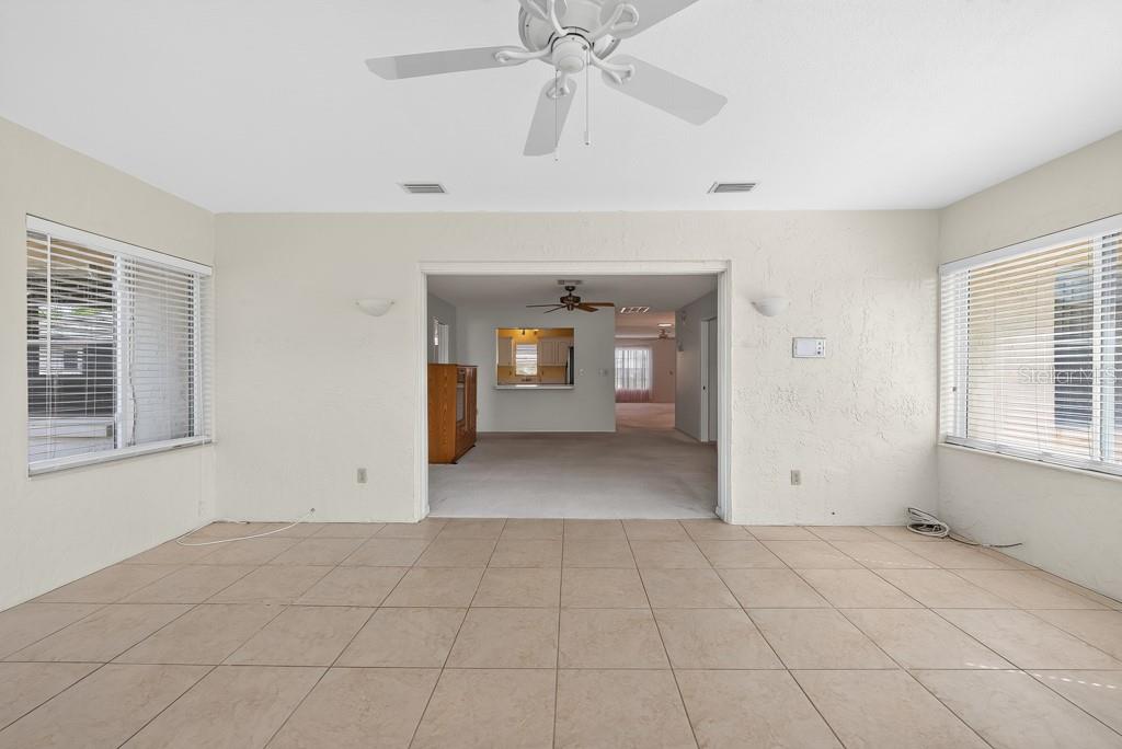 106 SILVERBELL CT — photo 26