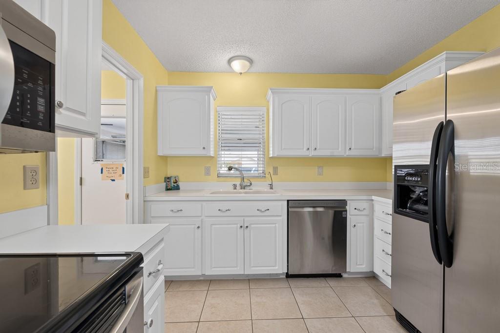 106 SILVERBELL CT — photo 19