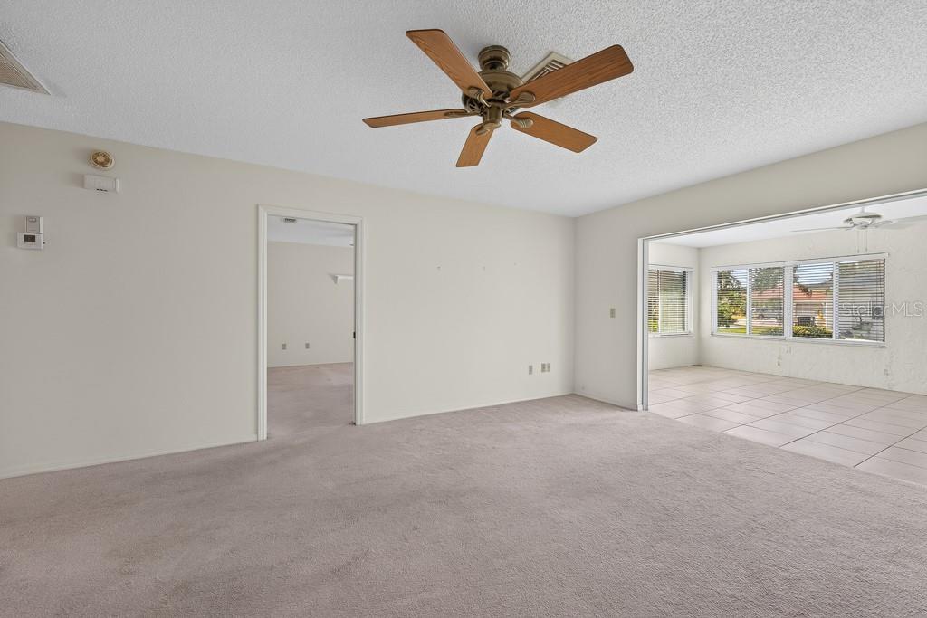 106 SILVERBELL CT — photo 14