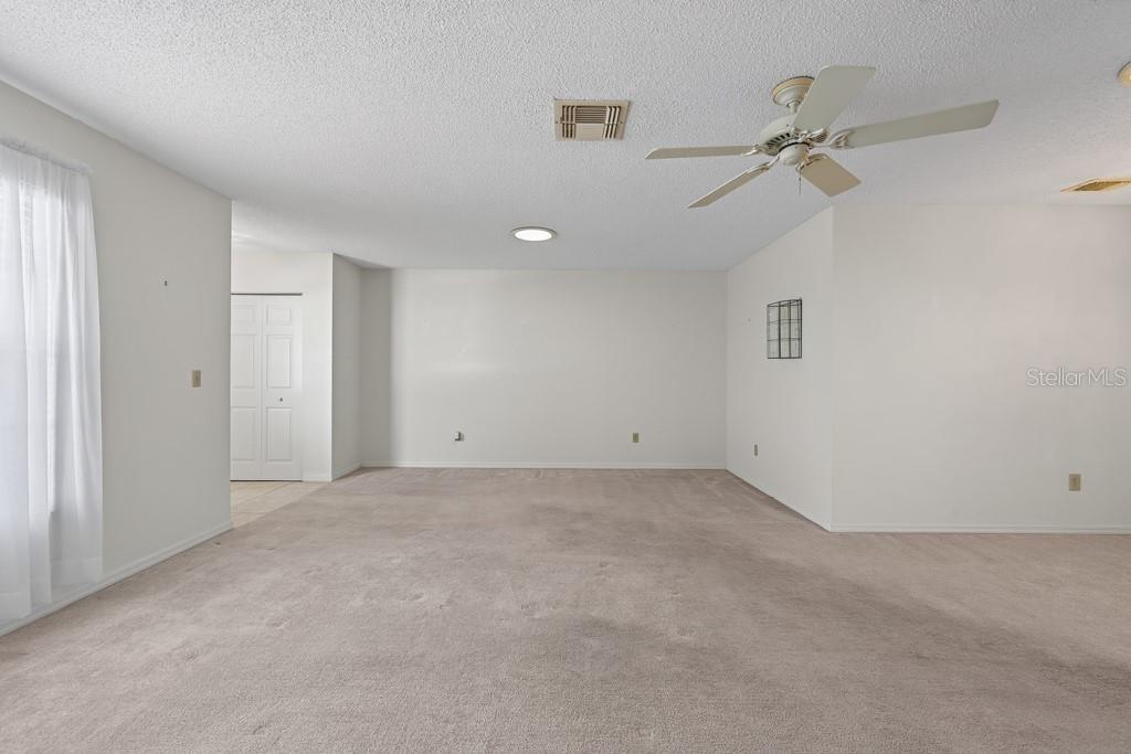 106 SILVERBELL CT — photo 7
