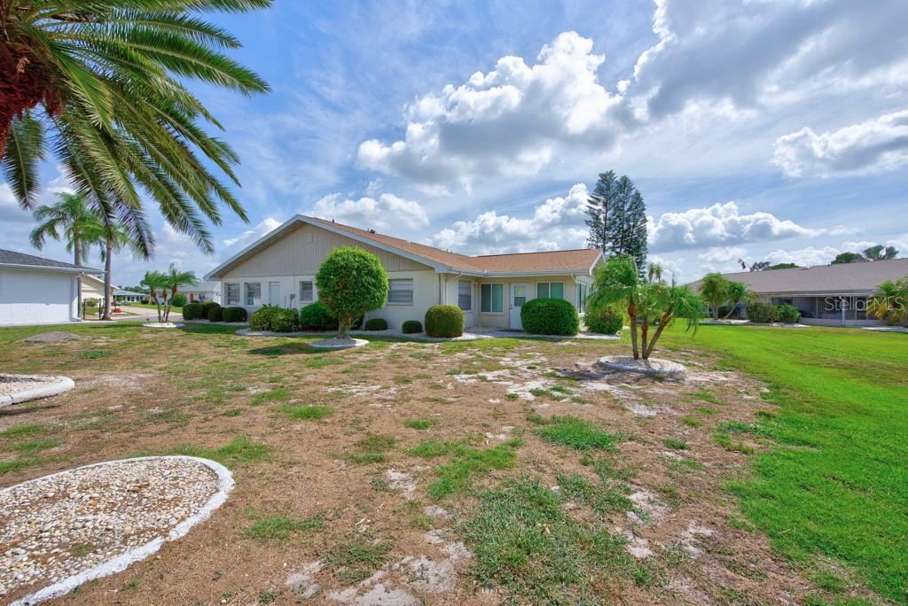 106 SILVERBELL CT — photo 40