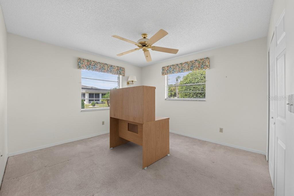 106 SILVERBELL CT — photo 32