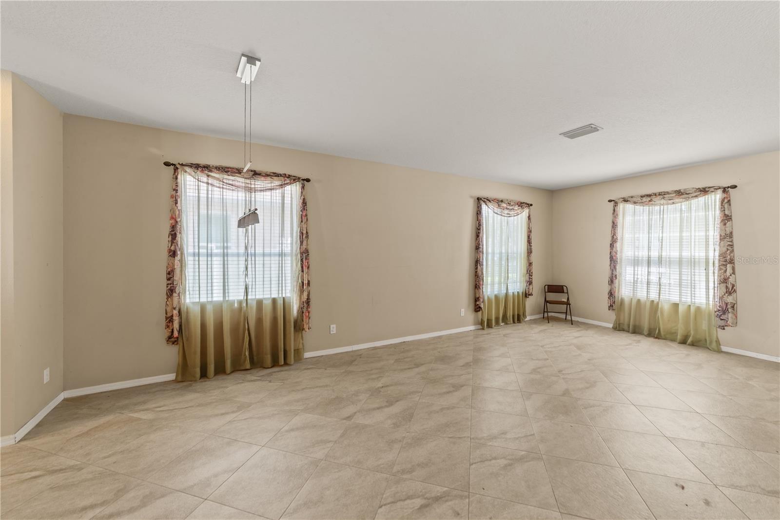 6110 39TH CT E — photo 11