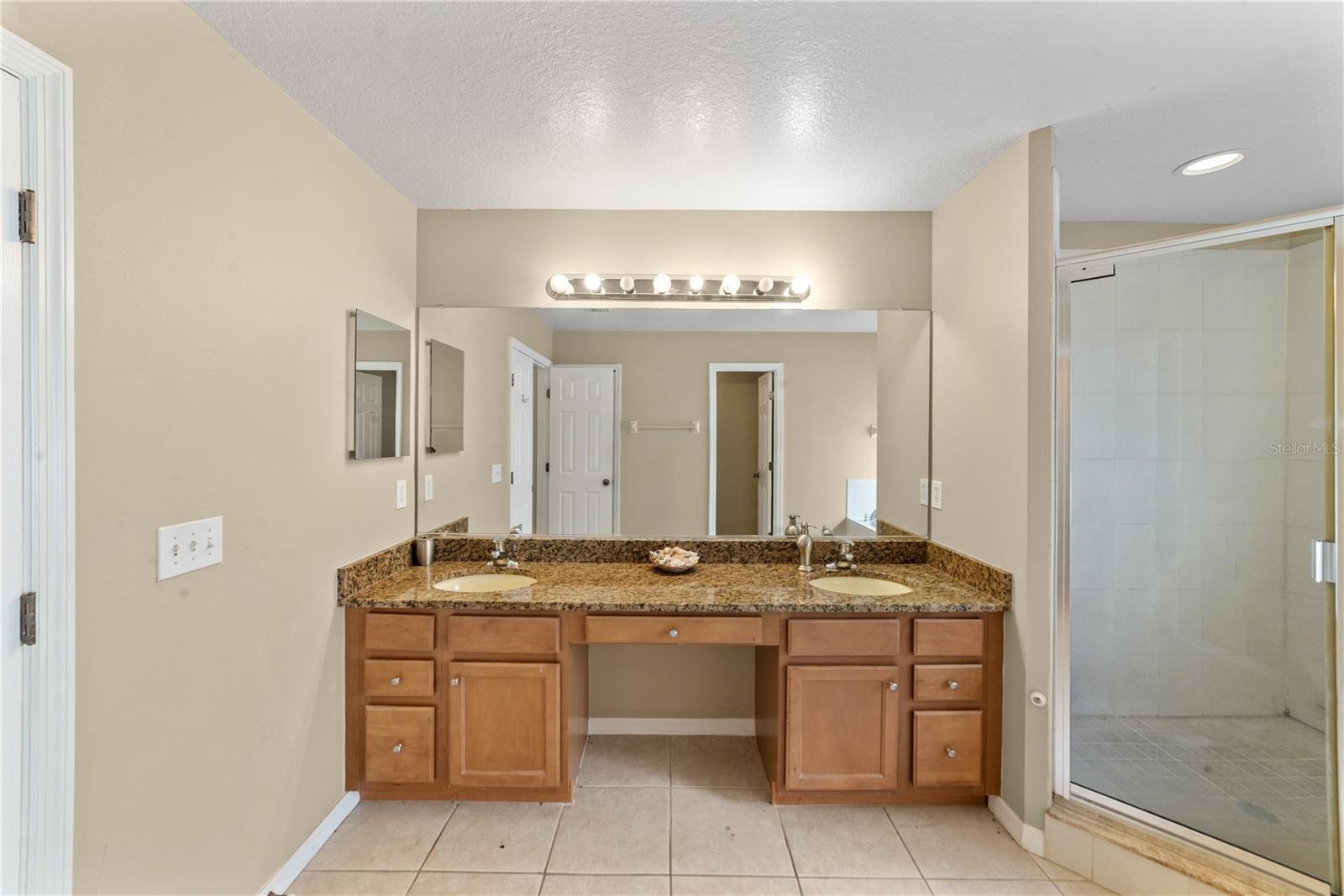 6110 39TH CT E — photo 10