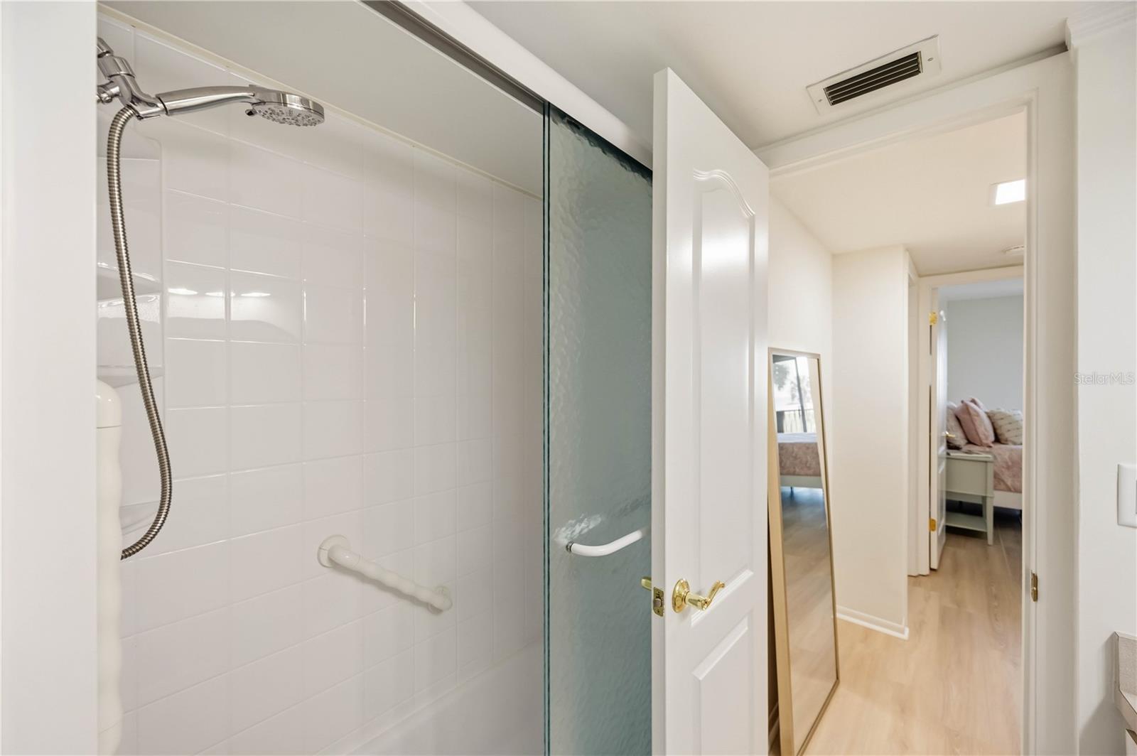 1150 TARPON CENTER DR #208 — photo 33