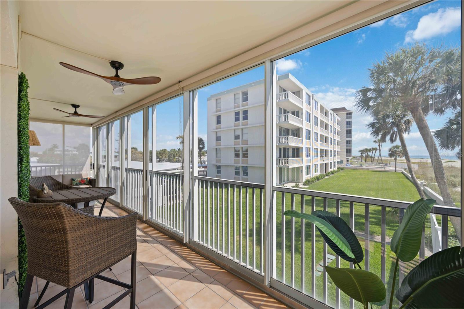 1150 TARPON CENTER DR #208 — photo 35