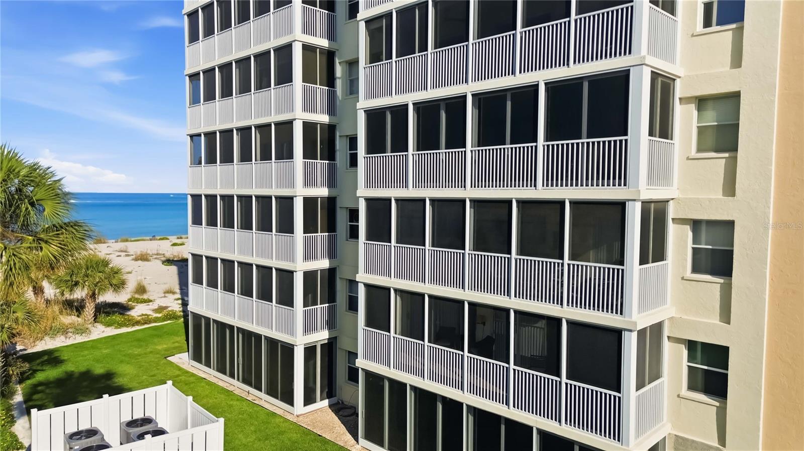 1150 TARPON CENTER DR #208 — photo 40