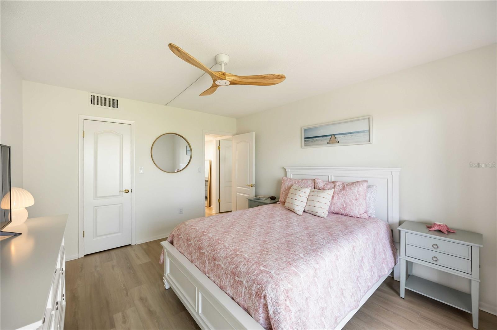 1150 TARPON CENTER DR #208 — photo 28