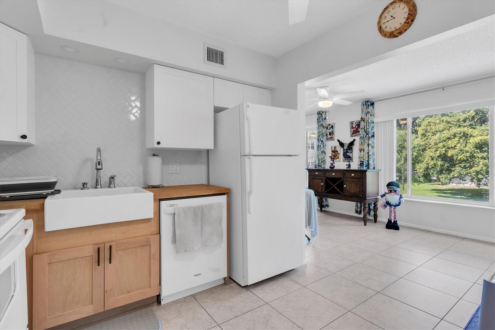 2461 RHODESIAN DR #45 — photo 12