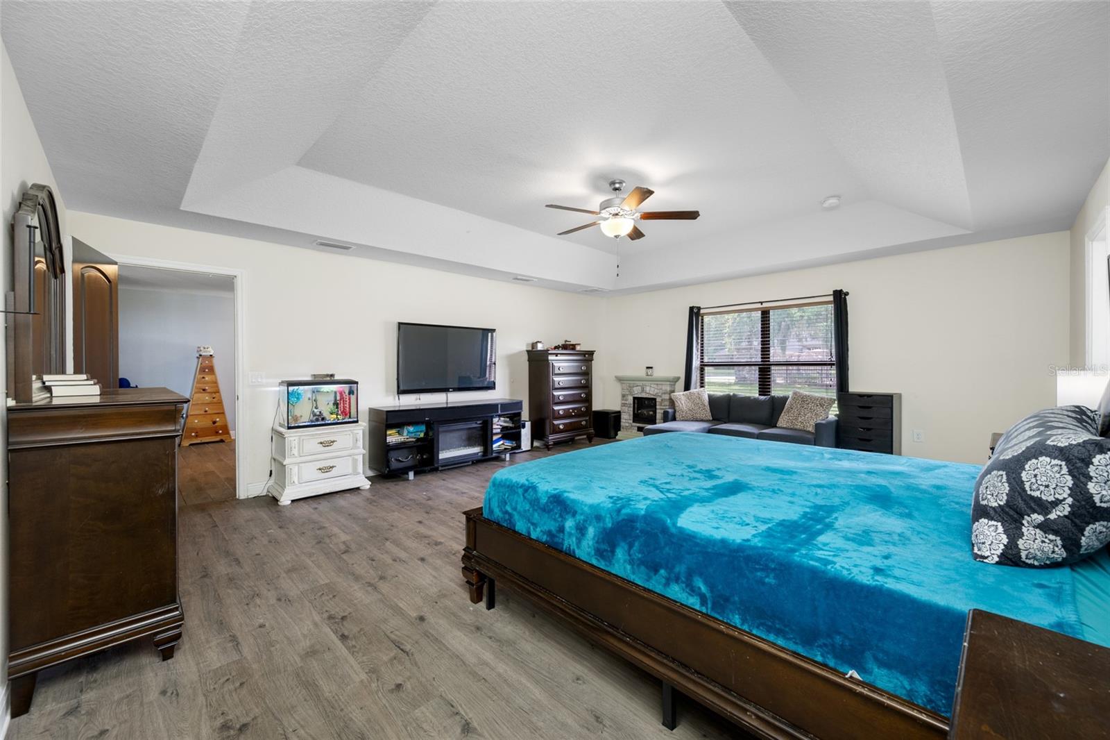 14311 HILL COUNTRY LN — photo 30