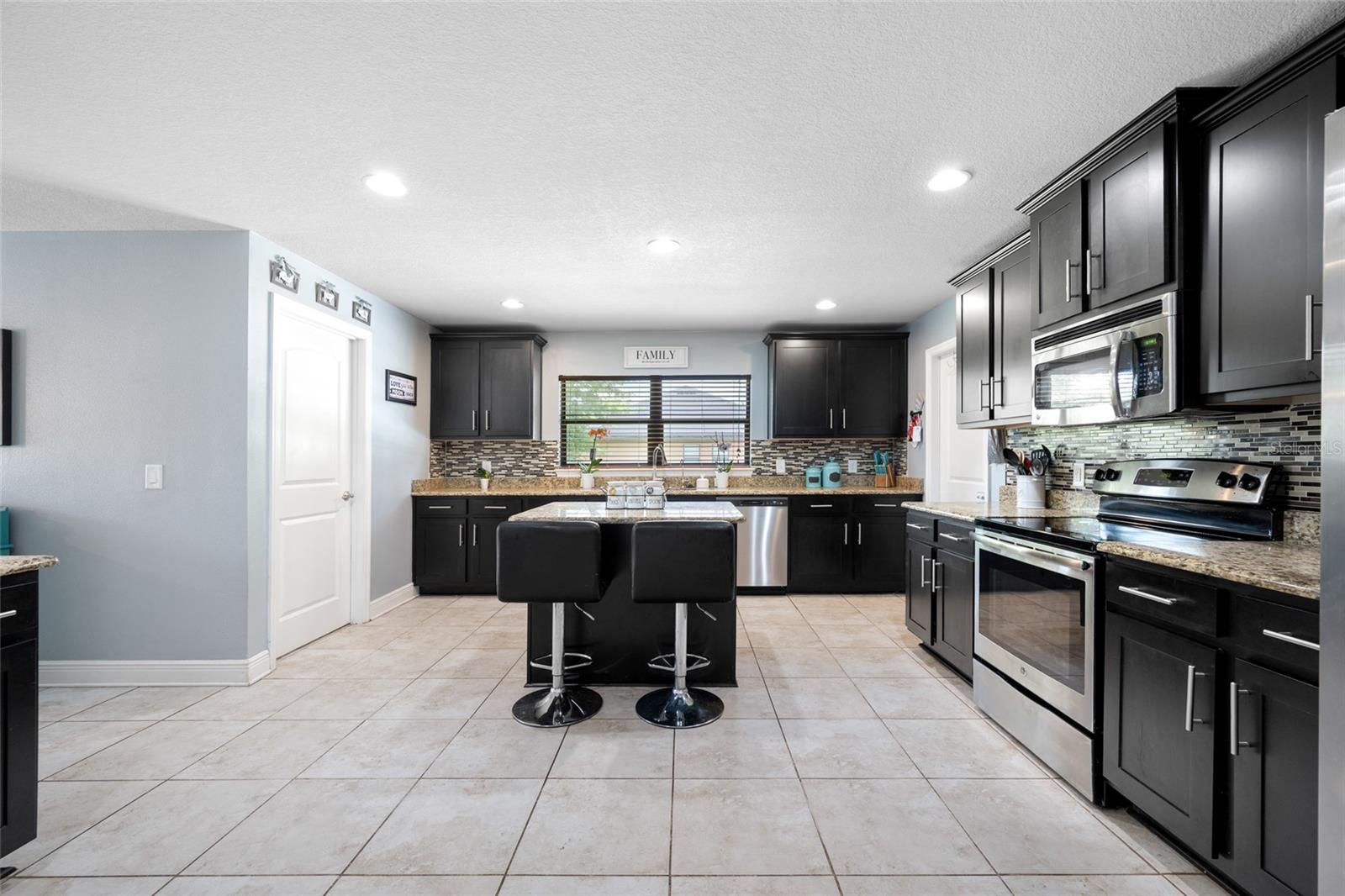 14311 HILL COUNTRY LN — photo 21