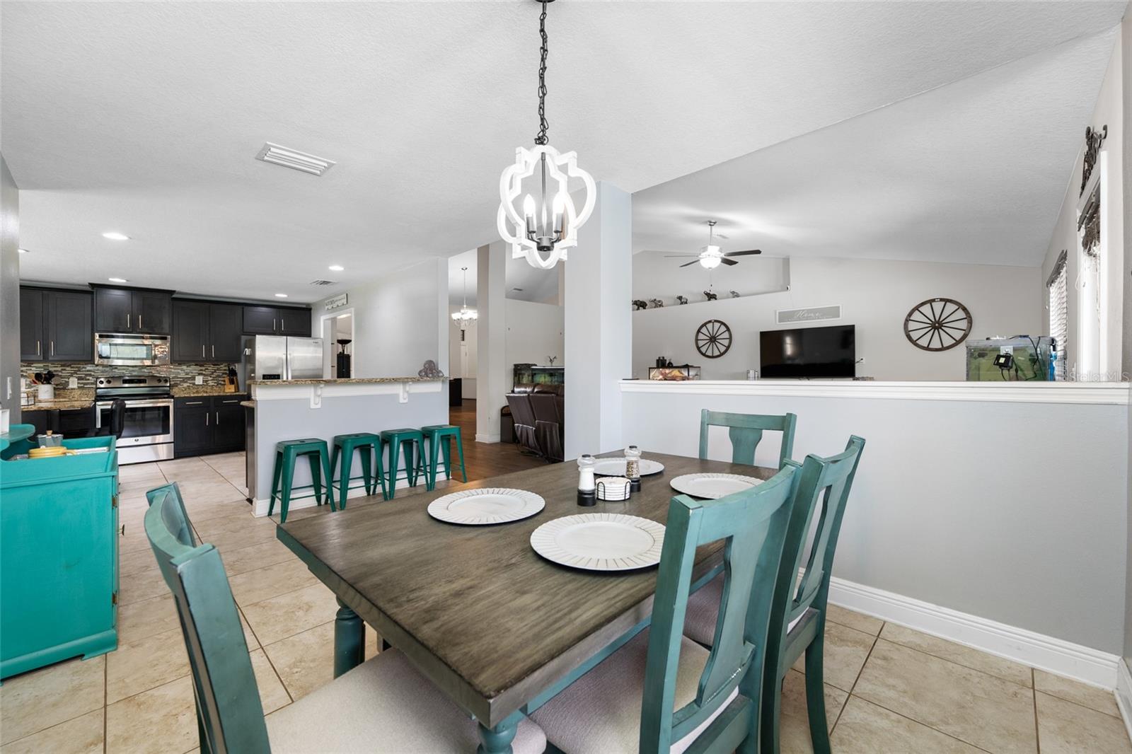 14311 HILL COUNTRY LN — photo 28