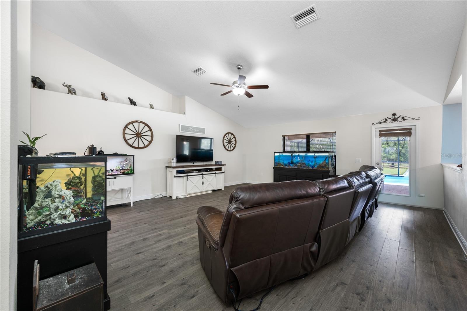14311 HILL COUNTRY LN — photo 16