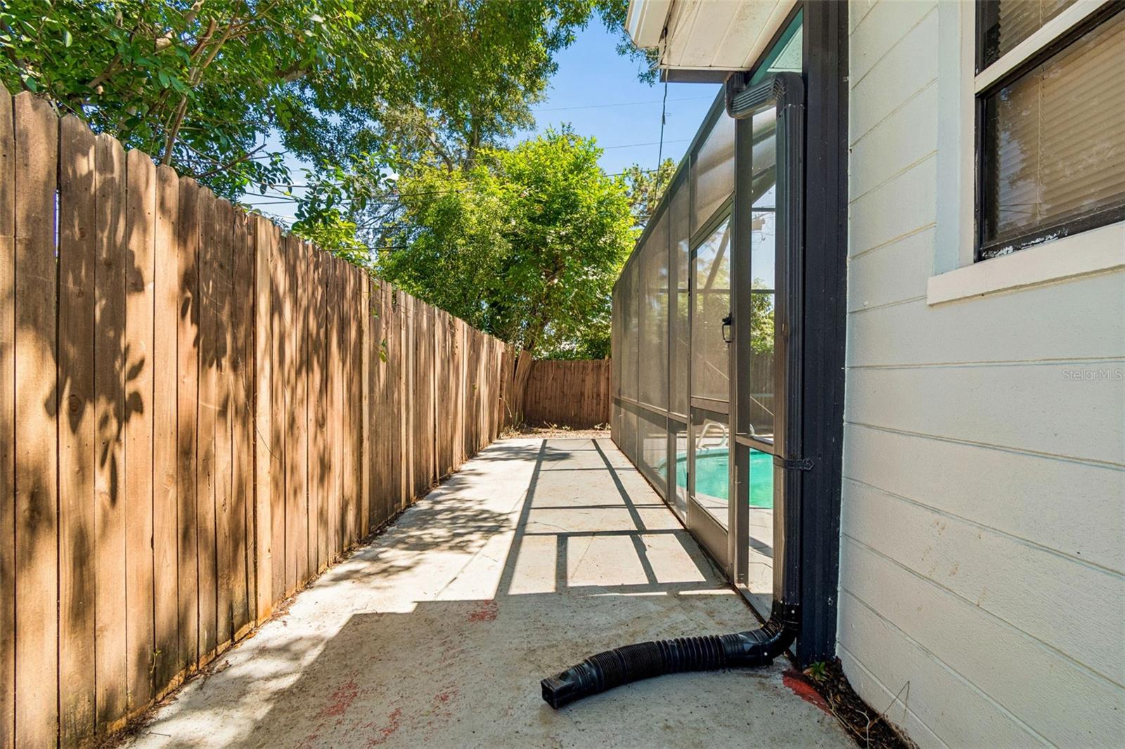 1555 MAGNOLIA DR — photo 50