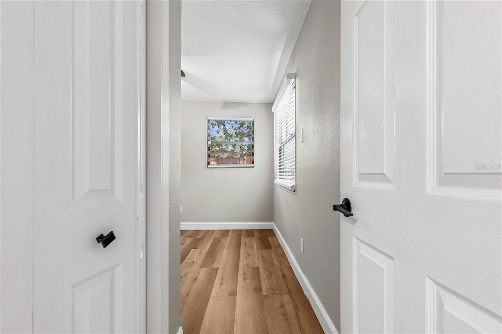 1555 MAGNOLIA DR — photo 43