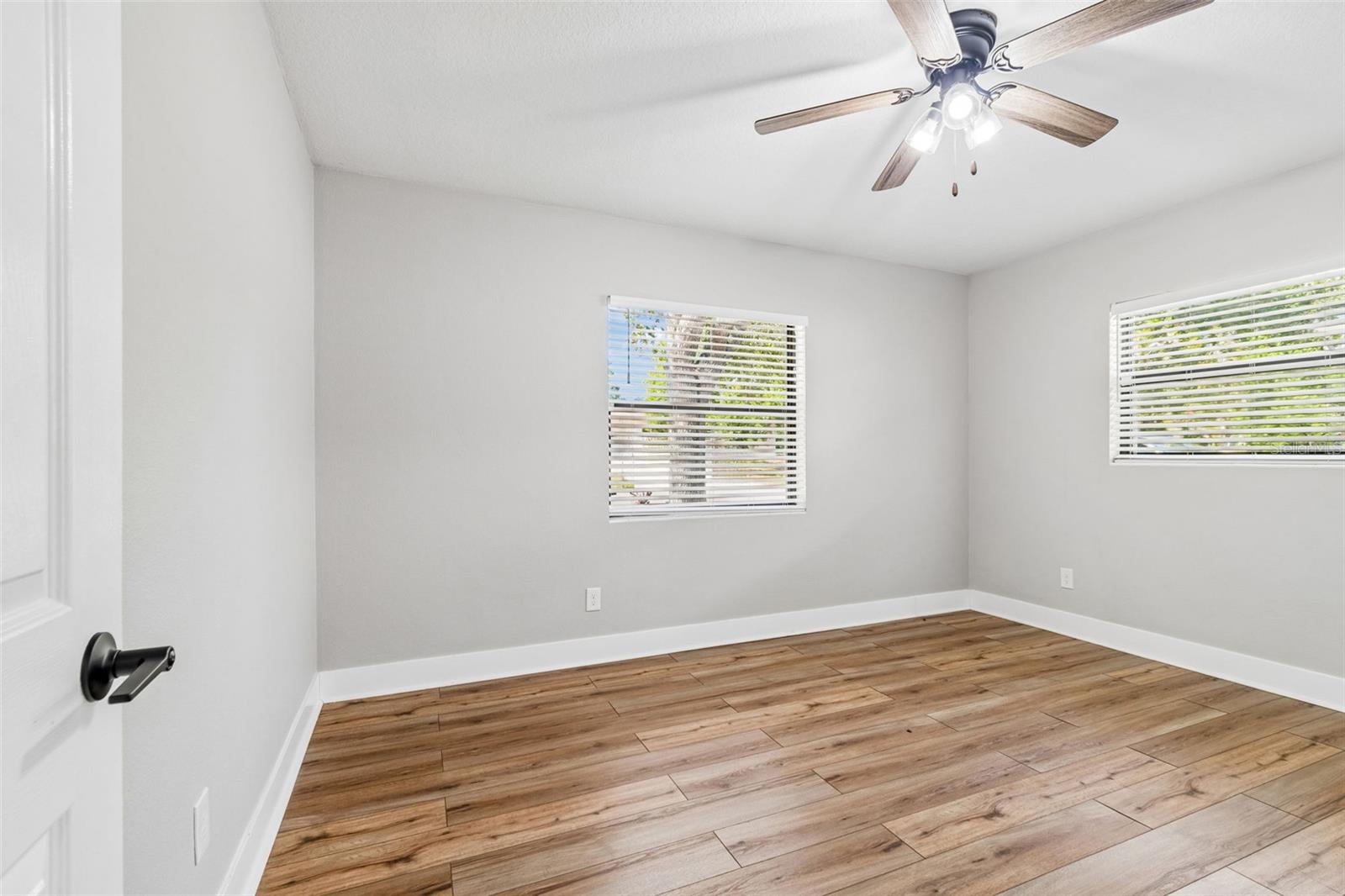 1555 MAGNOLIA DR — photo 29
