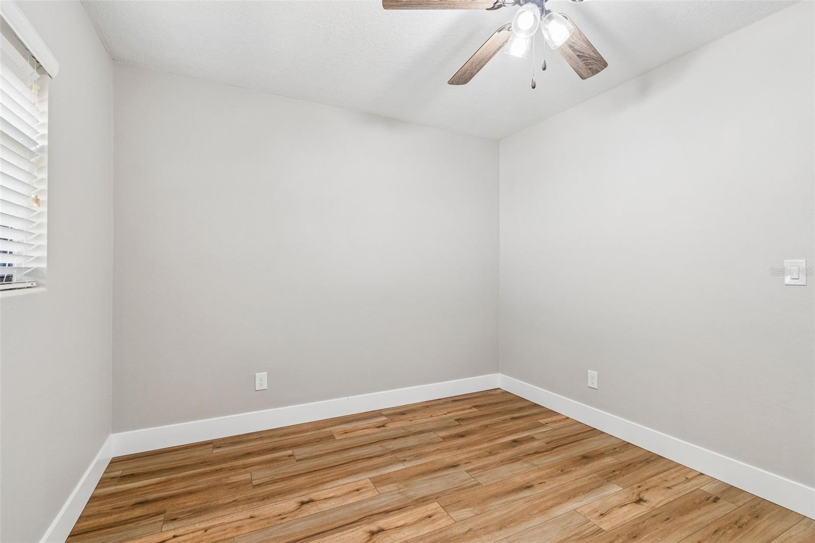 1555 MAGNOLIA DR — photo 34